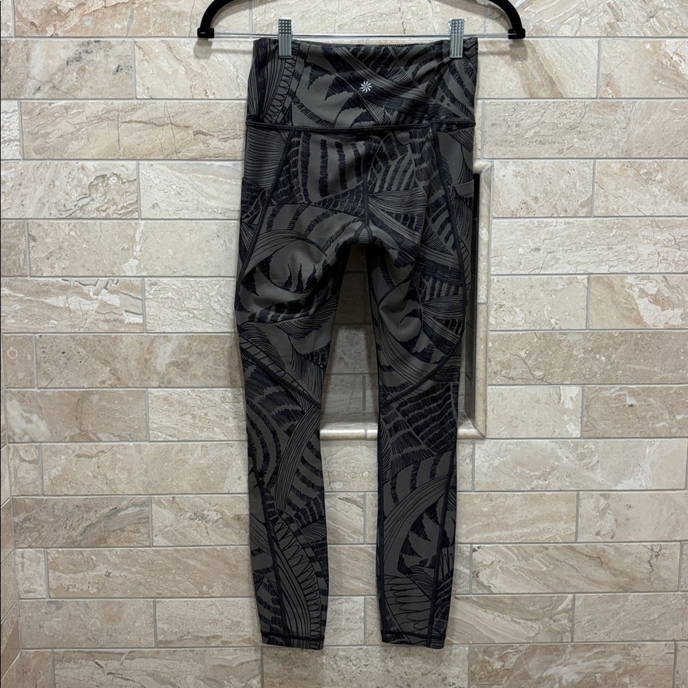 Athleta Black and Gray Leaf Pattern Leggings Size… - image 5